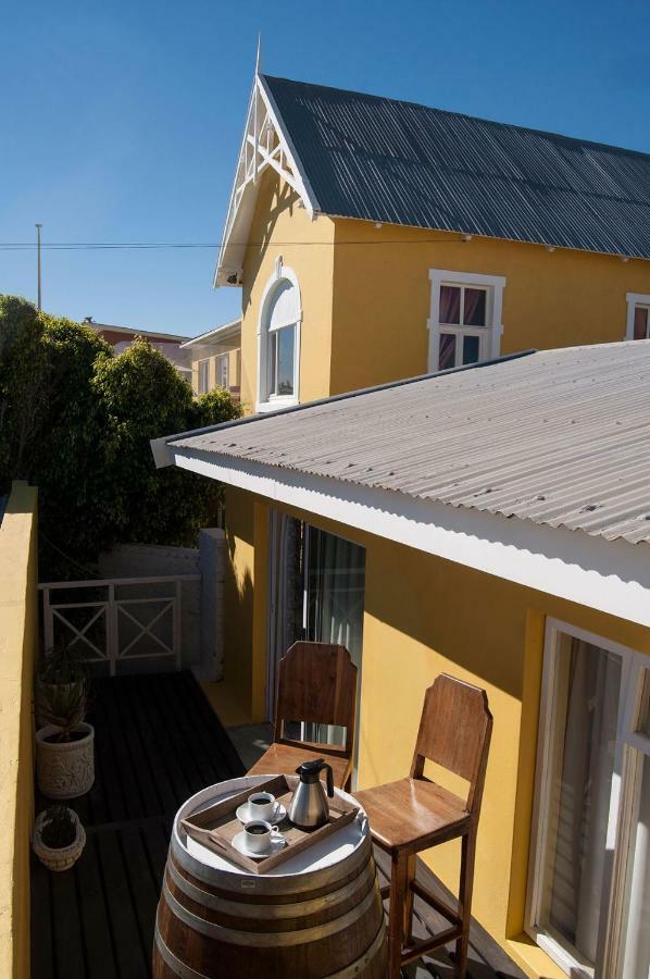 Alte Villa Boutique Hotel Lüderitz Esterno foto